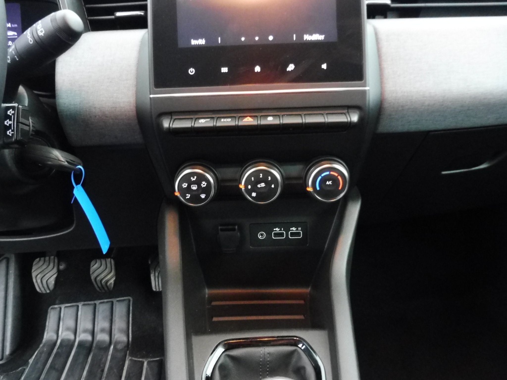 RENAULT Clio 1.5 BLUE DCI 100CH EVOLUTION GSR2 - ref: 72413 - Photo 6