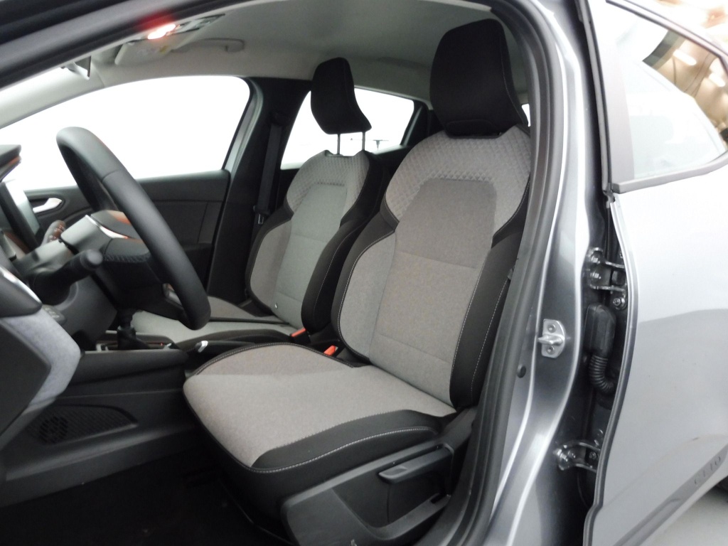 RENAULT Clio 1.5 BLUE DCI 100CH EVOLUTION GSR2 - ref: 72511 - Photo 12