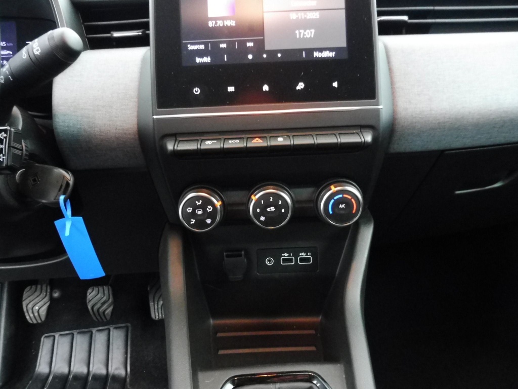 RENAULT Clio 1.5 BLUE DCI 100CH EVOLUTION GSR2 - ref: 72511 - Photo 6