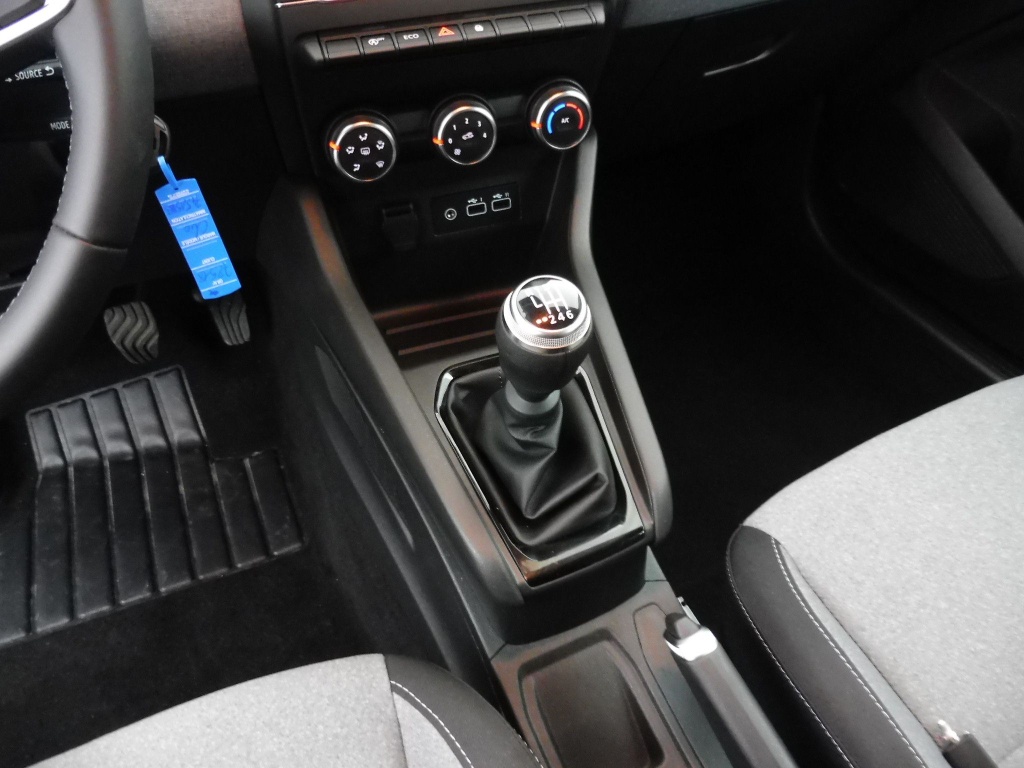 RENAULT Clio 1.5 BLUE DCI 100CH EVOLUTION GSR2 - ref: 72518 - Photo 12