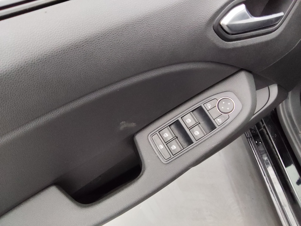 RENAULT Clio 1.5 BLUE DCI 100CH EVOLUTION GSR2 - ref: 72573 - Photo 18