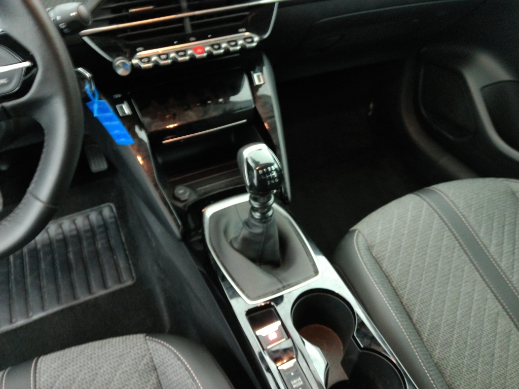 PEUGEOT 208 1.2 100CH S&S ALLURE - ref: 72612 - Photo 12