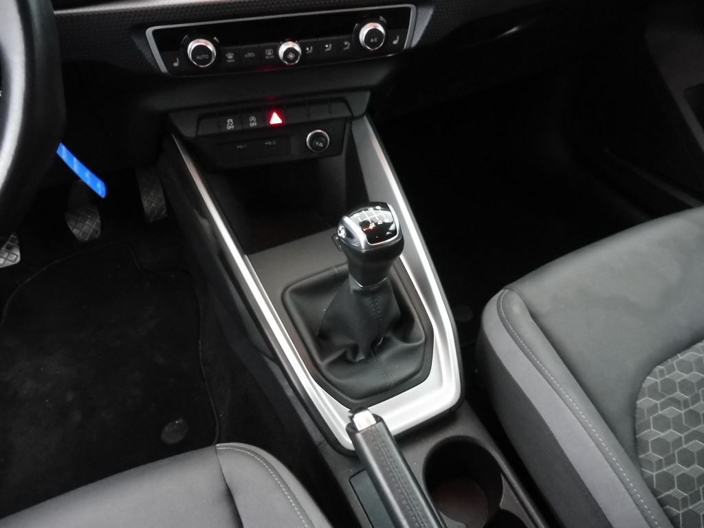 AUDI A1 Sportback 30 TFSI 110s line - ref: 72775 - Photo 12