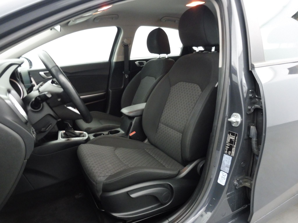 KIA Ceed 1.0 T-GDI 100edition 7 - ref: 72958 - Photo 15