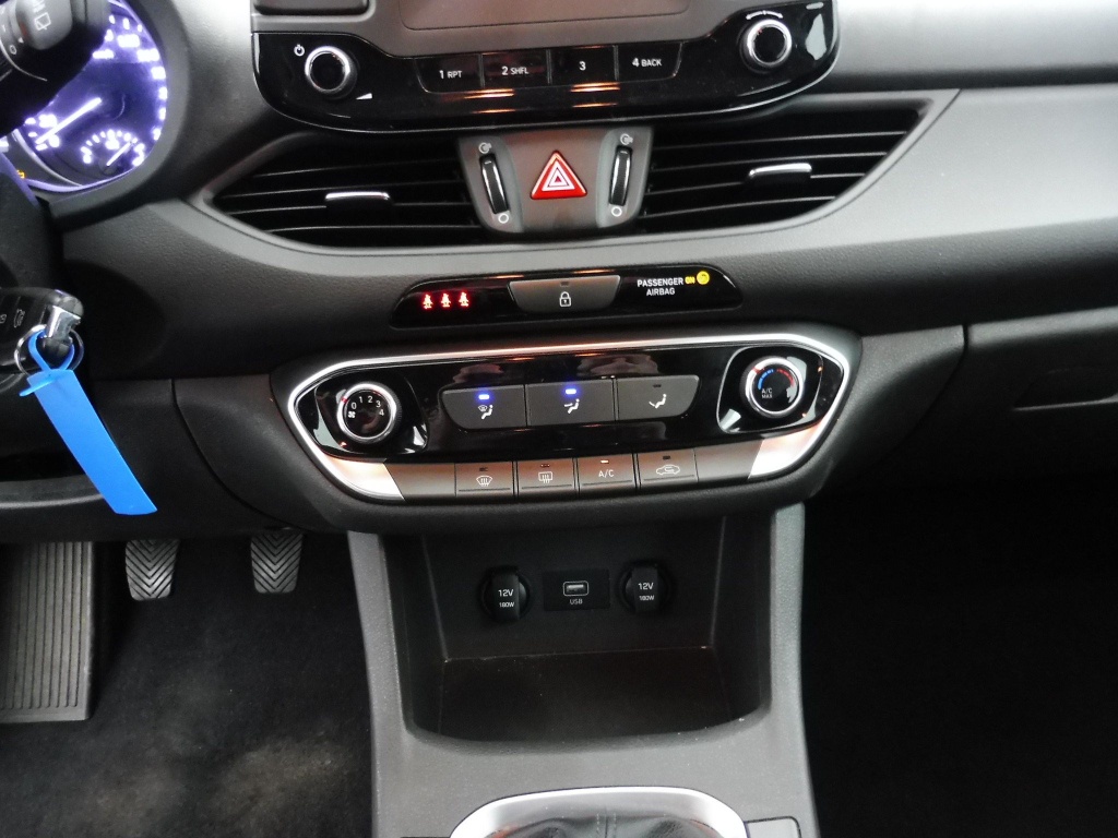 HYUNDAI i30 1.5 DPI 110- - ref: 73082 - Photo 6