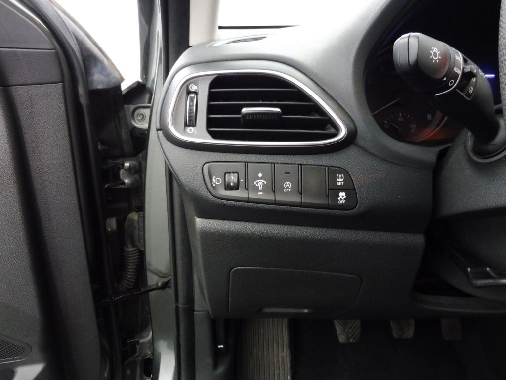 HYUNDAI i30 1.5 DPI 110- - ref: 73082 - Photo 7