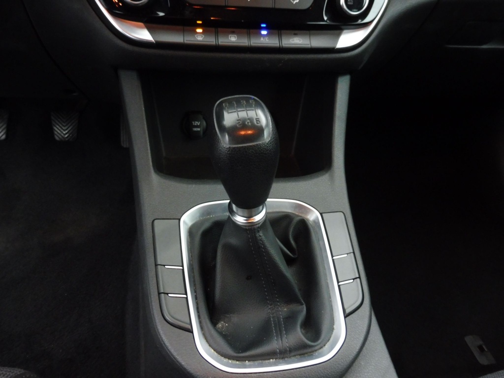 HYUNDAI i30 1.5 DPI 110essence - ref: 73105 - Photo 12