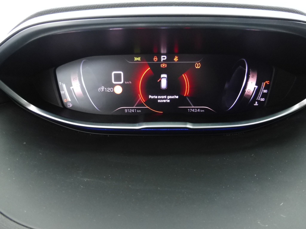 PEUGEOT 3008 1.5 BLUEHDI 130CH S&S GT EAT8 - ref: 73452 - Photo 9