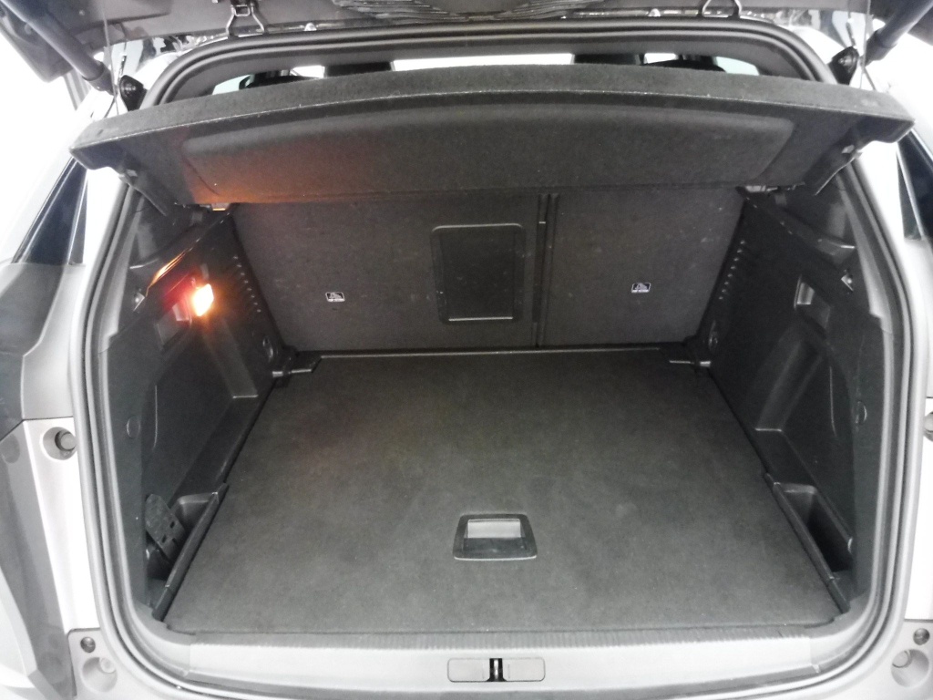 PEUGEOT 3008 1.5 BLUEHDI 130CH S&S GT EAT8 - ref: 73453 - Photo 11