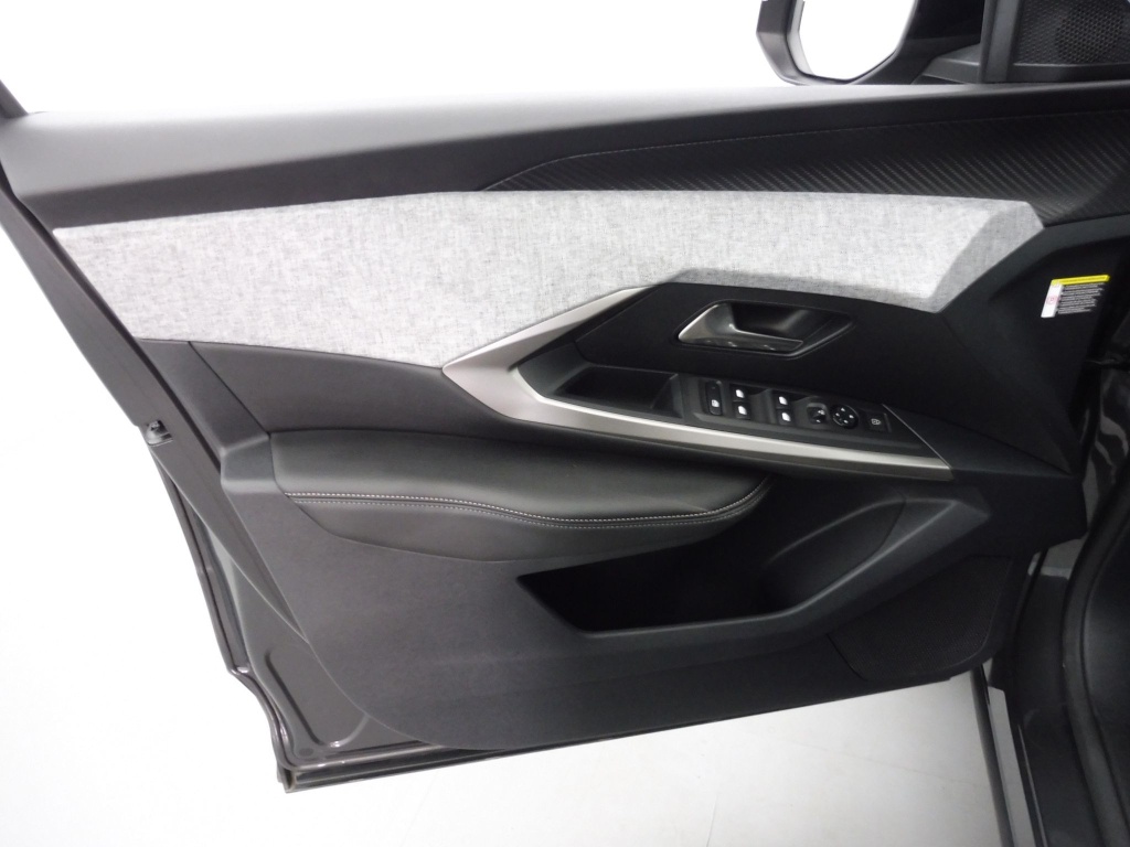 PEUGEOT 3008 1.2 HYBRID 145CH ALLURE E-DCS6 - ref: 73580 - Photo 18