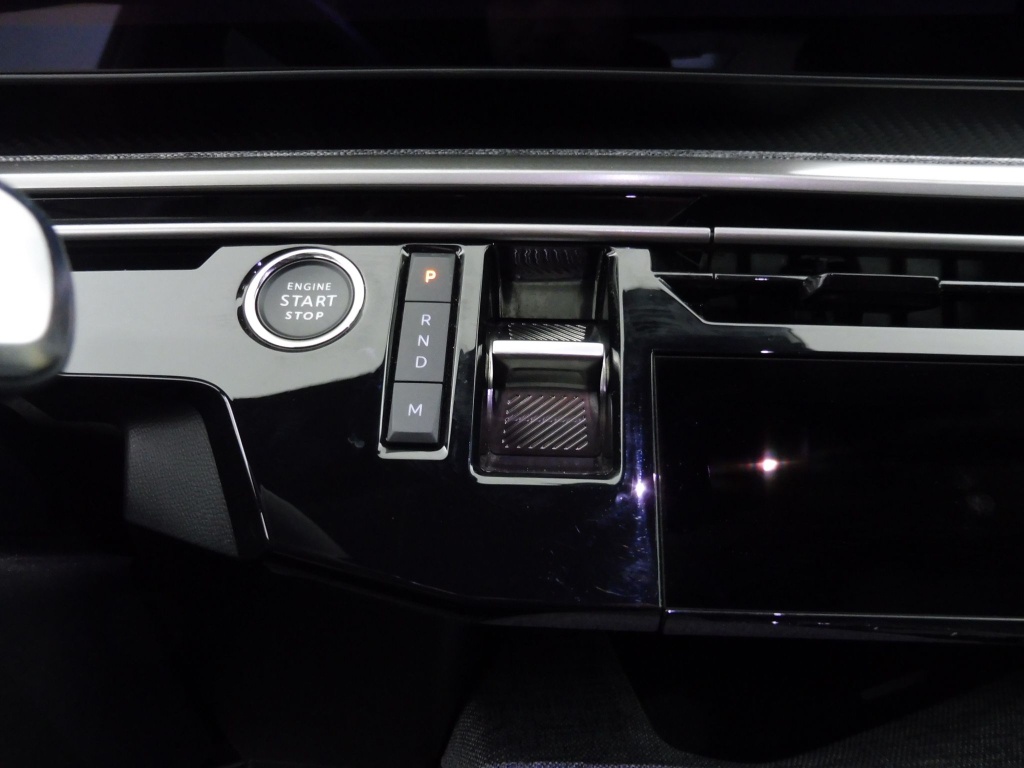 PEUGEOT 3008 1.2 HYBRID 145CH ALLURE E-DCS6 - ref: 73581 - Photo 14