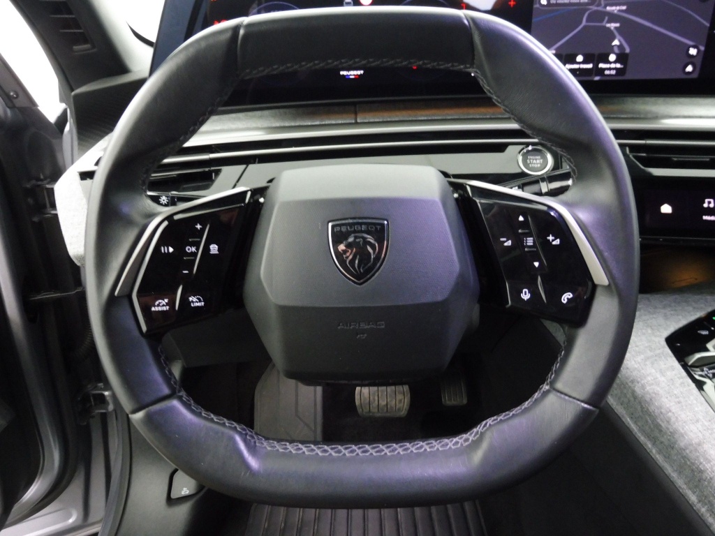 PEUGEOT 3008 1.2 HYBRID 145CH ALLURE E-DCS6 - ref: 73584 - Photo 17