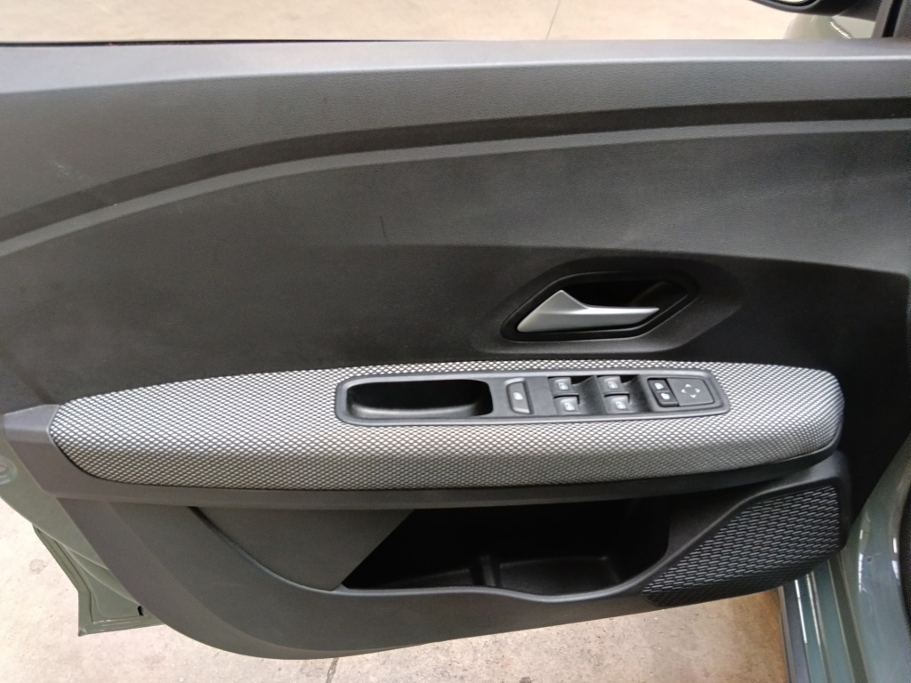 DACIA Jogger 1.0 TCE 110CH EXPRESSION 7 PLACES - ref: 72031 - Photo 11