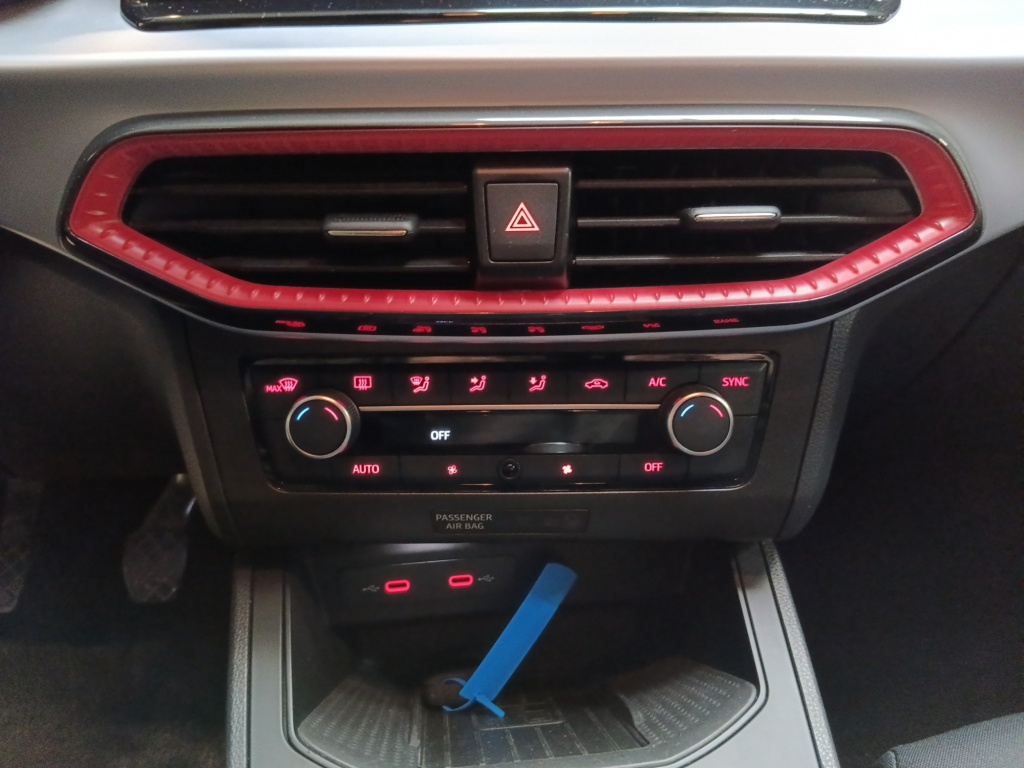 SEAT Ibiza 1.0 TSI 110CH FR - ref: 72194 - Photo 20