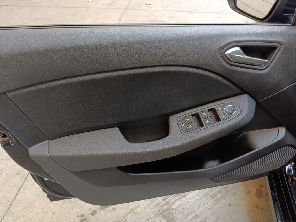 RENAULT Clio 1.5 BLUE DCI 100CH EVOLUTION GSR2 - ref: 72455 - Photo 11