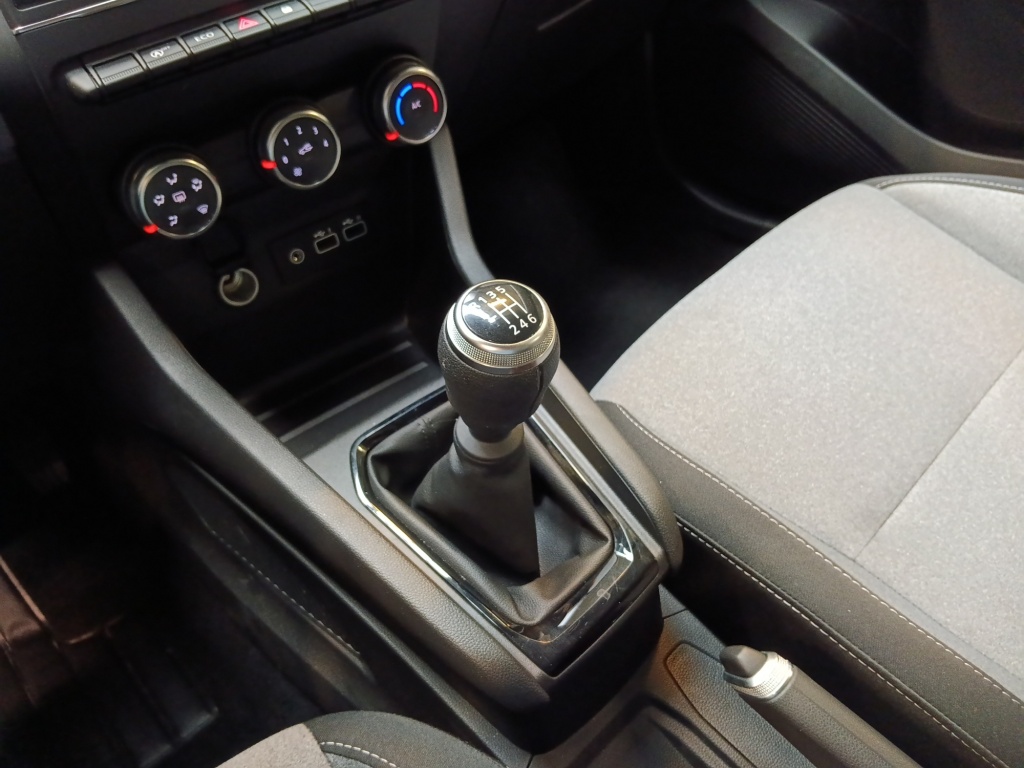 RENAULT Clio 1.5 BLUE DCI 100CH EVOLUTION GSR2 - ref: 72456 - Photo 15