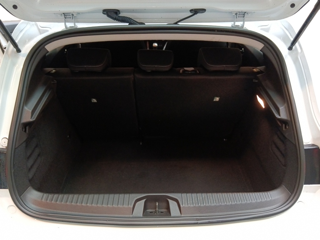 RENAULT Clio 1.5 BLUE DCI 100CH EVOLUTION GSR2 - ref: 72549 - Photo 19