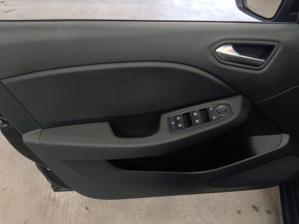 RENAULT Clio 1.5 BLUE DCI 100CH EVOLUTION GSR2 - ref: 72551 - Photo 11