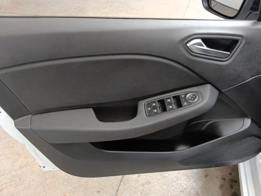 RENAULT Clio 1.5 BLUE DCI 100CH EVOLUTION GSR2 - ref: 72564 - Photo 11