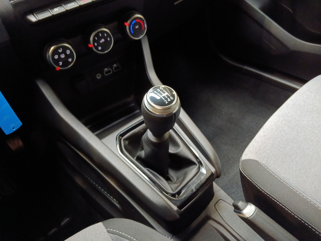 RENAULT Clio 1.5 BLUE DCI 100CH EVOLUTION GSR2 - ref: 72568 - Photo 15