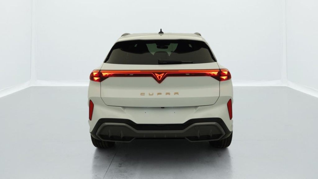 CUPRA Terramar 1.5 eTSI Hybrid 150 ch DSG7 V - ref: 1-306731 - Photo 5