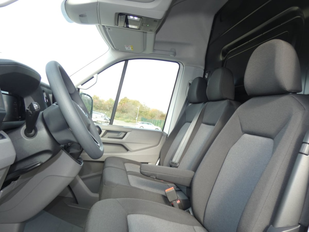 VOLKSWAGEN CRAFTER VAN NOUVEAU 35 L4H3 2.0 TDI 140 CH BUSINESS - ref: 1-309530 - Photo 10