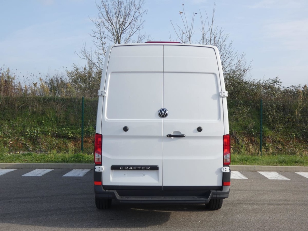 VOLKSWAGEN CRAFTER VAN NOUVEAU 35 L4H3 2.0 TDI 140 CH BUSINESS - ref: 1-309530 - Photo 5