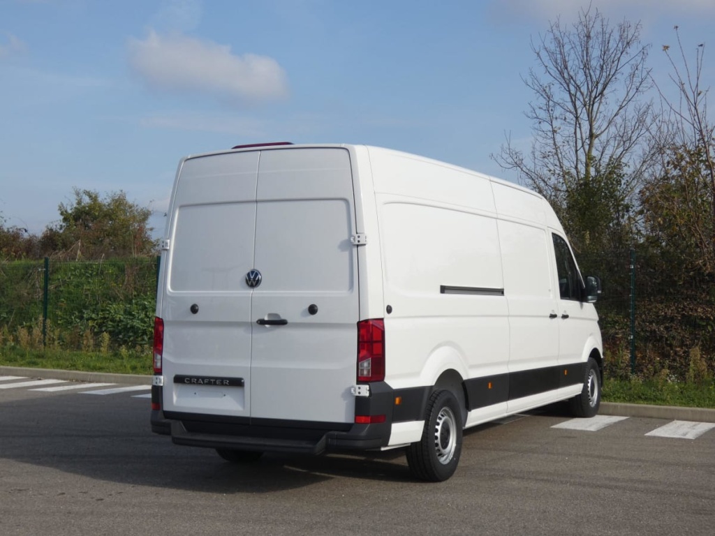 VOLKSWAGEN CRAFTER VAN NOUVEAU 35 L4H3 2.0 TDI 140 CH BUSINESS - ref: 1-309530 - Photo 6