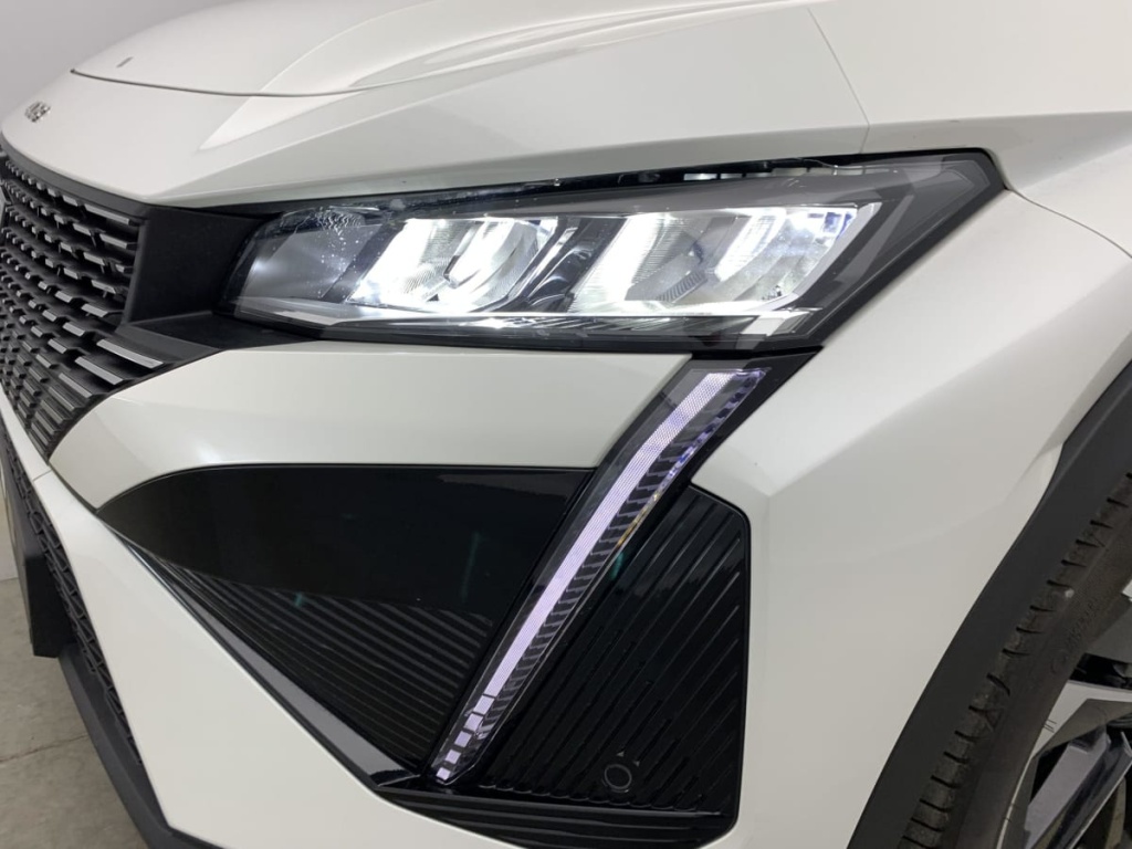 PEUGEOT 408 PureTech 130 ch S S EAT8 Allure Pack - ref: 1-310607 - Photo 13