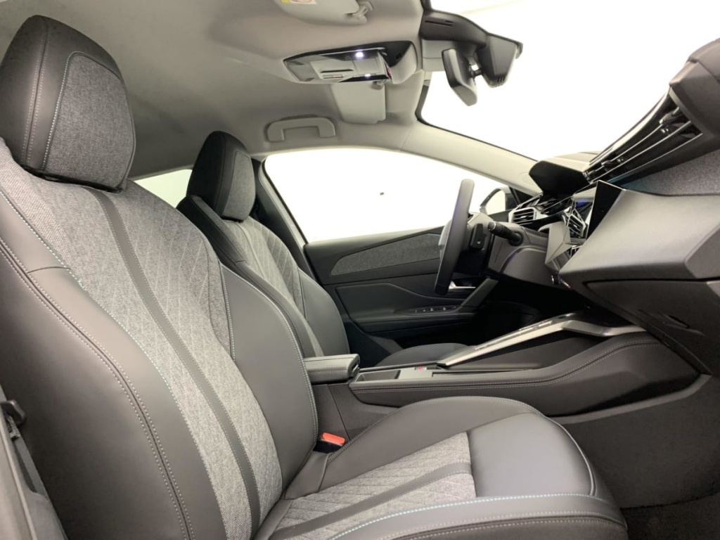 PEUGEOT 408 PureTech 130 ch S S EAT8 Allure Pack - ref: 1-310607 - Photo 7