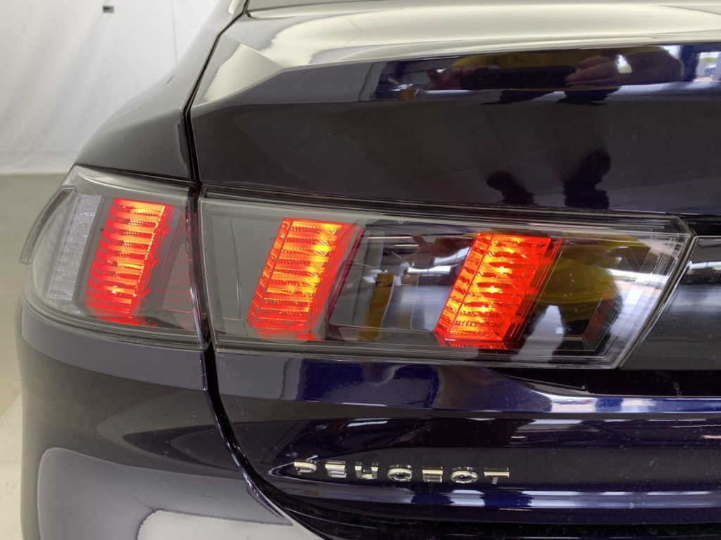 PEUGEOT 508 PureTech 130 ch S S EAT8 Allure Pack - ref: 1-310814 - Photo 13