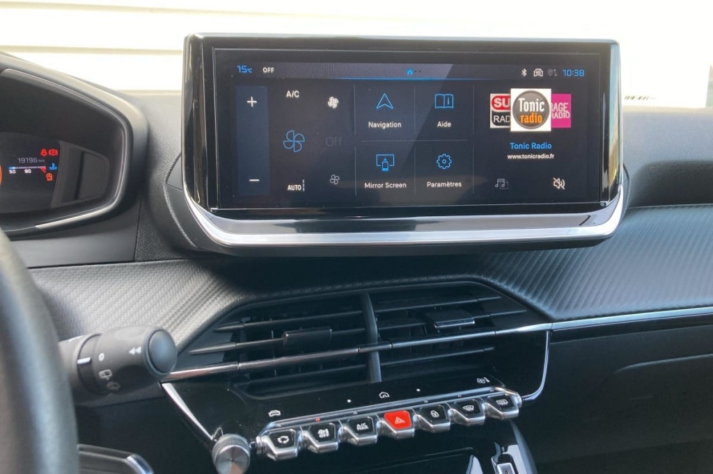 PEUGEOT 2008 PureTech 100 S S BVM6 Allure - ref: 1-313185 - Photo 18