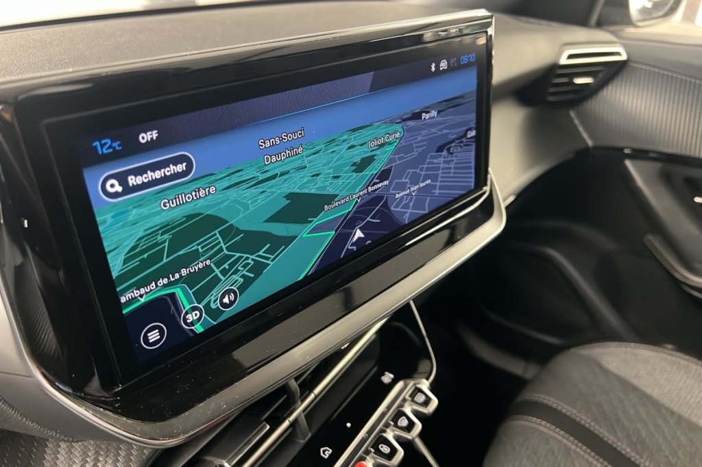 PEUGEOT 2008 PureTech 100 S S BVM6 Allure - ref: 1-313191 - Photo 17