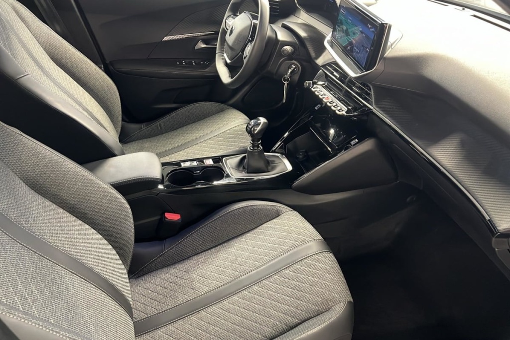 PEUGEOT 2008 PureTech 100 S S BVM6 Allure - ref: 1-313191 - Photo 9