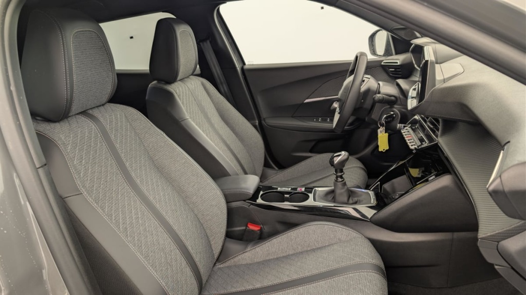 PEUGEOT 2008 PureTech 100 S S BVM6 Allure - ref: 1-313192 - Photo 9