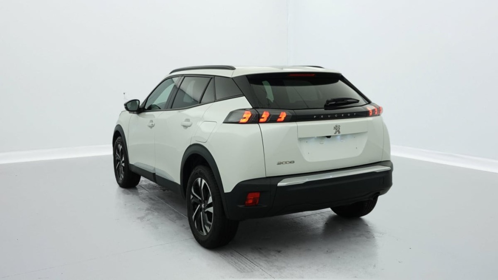 PEUGEOT 2008 PureTech 100 S S BVM6 Allure Pack - ref: 1-317916 - Photo 4