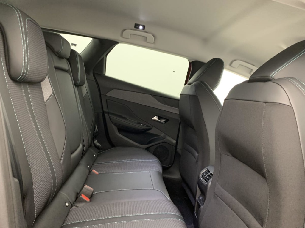 PEUGEOT 308 SW BlueHDi 130ch S S EAT8 Allure - ref: 1-319582 - Photo 8