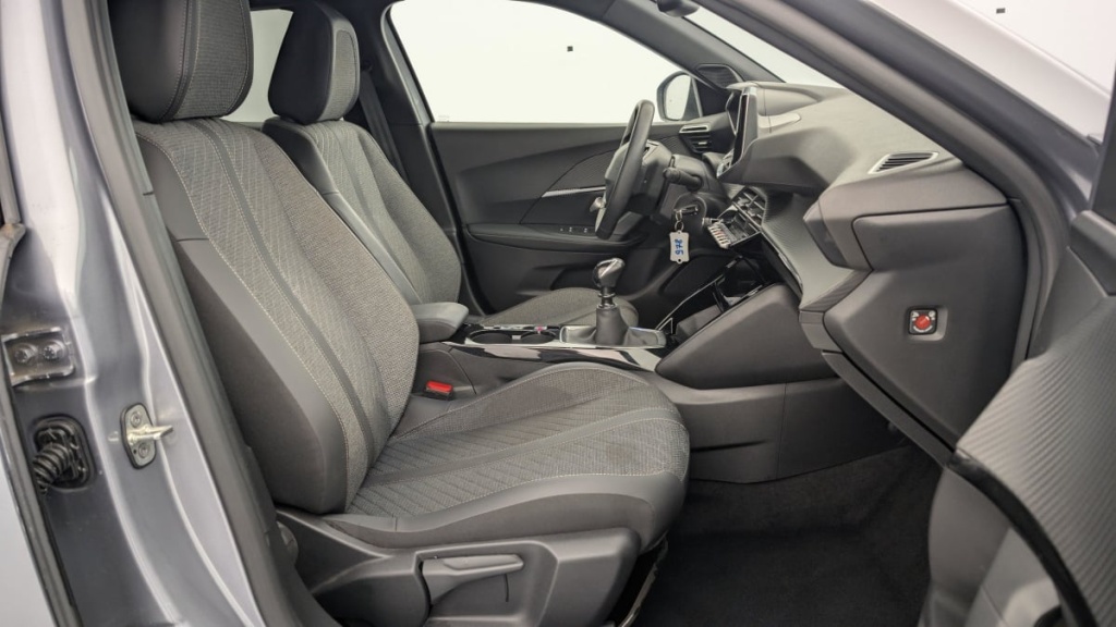 PEUGEOT 2008 PureTech 100 S S BVM6 Allure - ref: 1-320368 - Photo 7