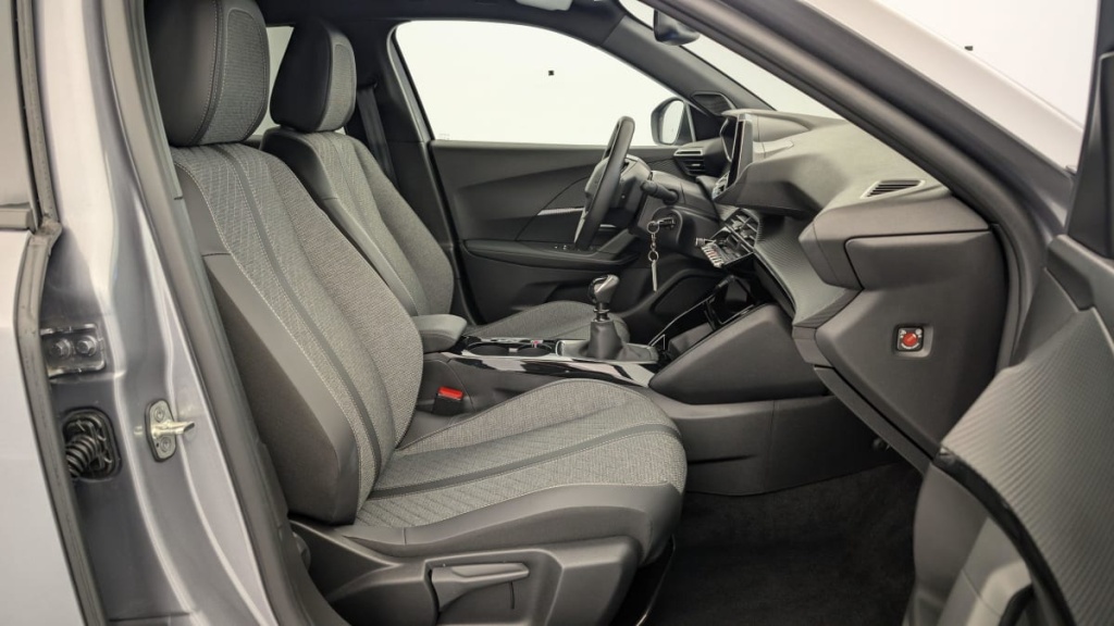 PEUGEOT 2008 PureTech 100 S S BVM6 Allure - ref: 1-320375 - Photo 7