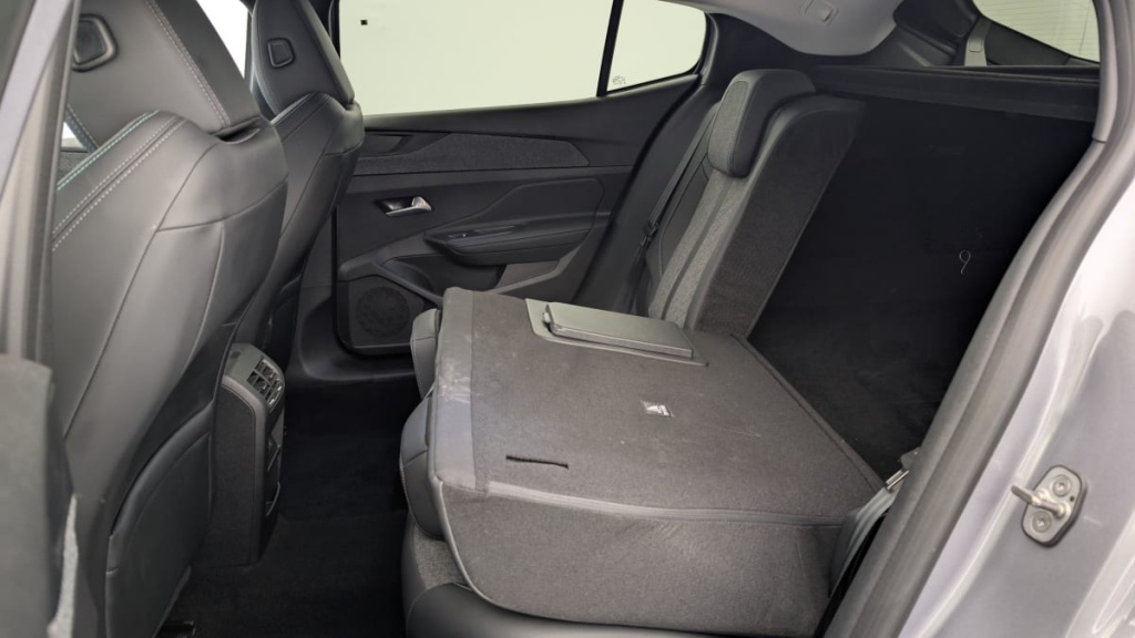 PEUGEOT 408 PureTech 130 ch S S EAT8 Allure - ref: 1-320438 - Photo 10