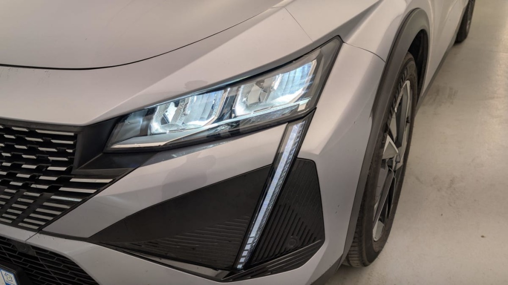 PEUGEOT 408 PureTech 130 ch S S EAT8 Allure - ref: 1-320438 - Photo 20