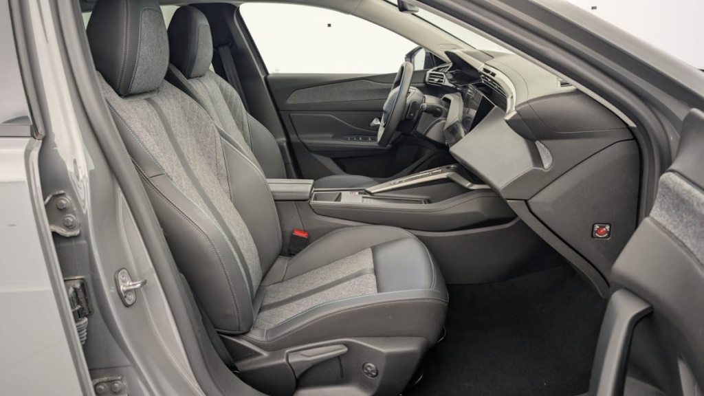 PEUGEOT 408 PureTech 130 ch S S EAT8 Allure - ref: 1-320447 - Photo 7