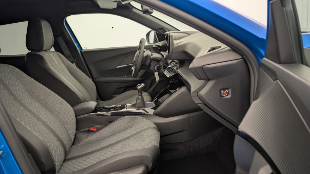 PEUGEOT 2008 PureTech 100 S S BVM6 Allure - ref: 1-320495 - Photo 7
