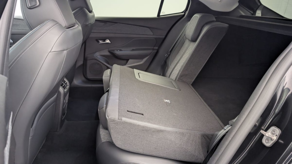 PEUGEOT 408 PureTech 130 ch S S EAT8 Allure - ref: 1-320678 - Photo 10