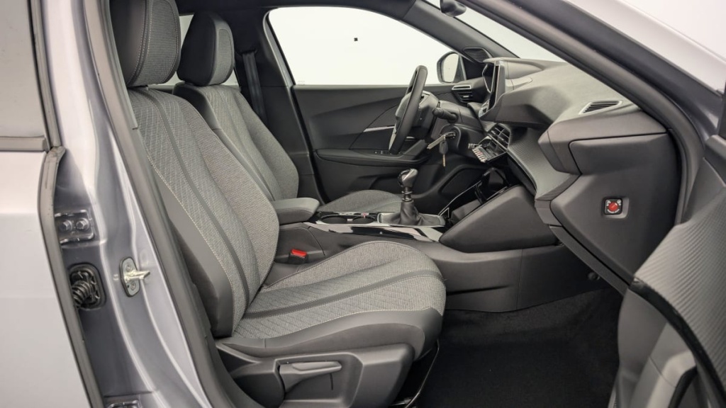 PEUGEOT 2008 PureTech 100 S S BVM6 Allure - ref: 1-320986 - Photo 7