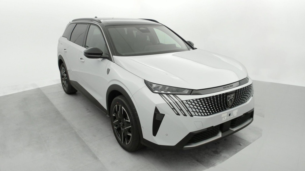 PEUGEOT 5008 NOUVEAU HYBRID 136 E-DCS6 GT - ref: 1-324882 - Photo 1