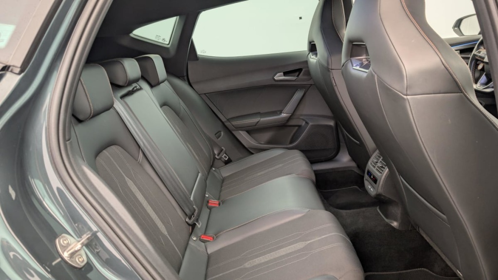 CUPRA Formentor 1.4 E-HYBRID 245 CH DSG6 VZ - ref: 1-325407 - Photo 8