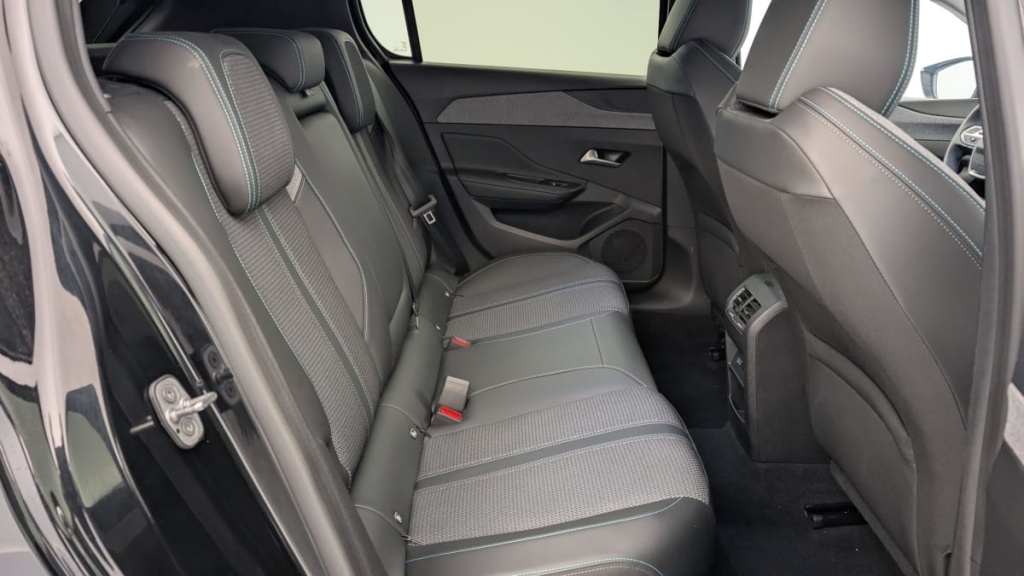 PEUGEOT 308 PureTech 130ch S S BVM6 Allure - ref: 1-325409 - Photo 8