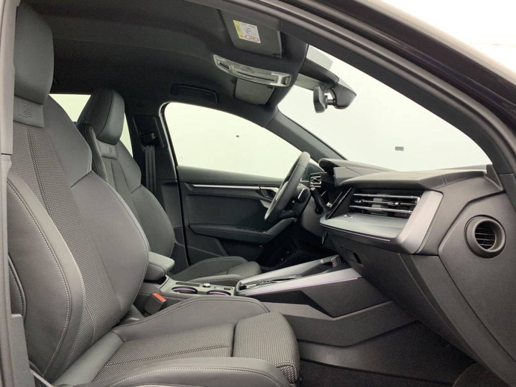 AUDI A3 SPORTBACK NOUVELLE 45 TFSI E HYBRIDE RECHARGEABLE 272 S TRONIC 6 S LINE - ref: 1-326813 - Photo 9
