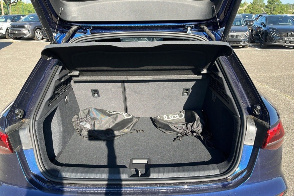 AUDI A3 SPORTBACK NOUVELLE 45 TFSI E HYBRIDE RECHARGEABLE 272 S TRONIC 6 S LINE - ref: 1-326825 - Photo 10